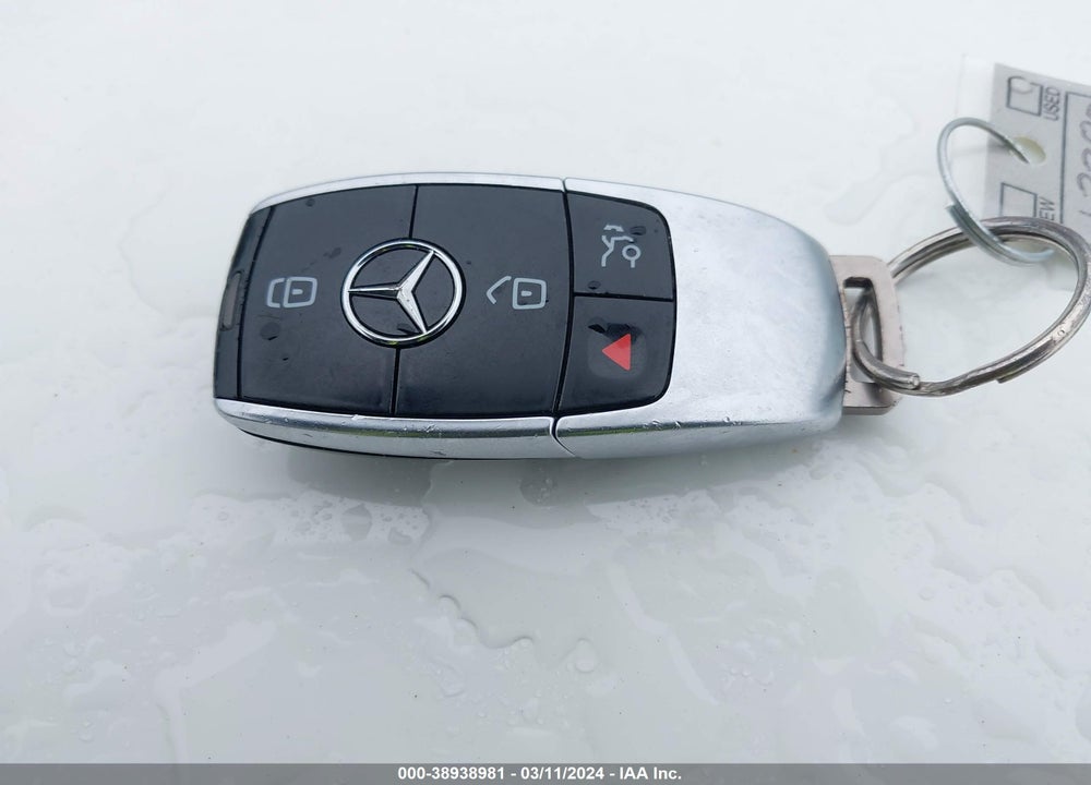 2018 MERCEDES-BENZ E 300 4MATIC VIN: WDDZF4KB1JA359967