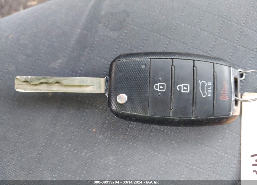 2020 KIA SORENTO 2.4L LX VIN: 5XYPGDA39LG644895