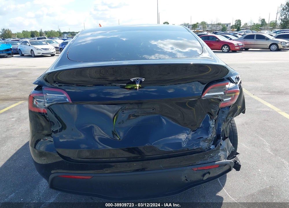 2021 TESLA MODEL Y STANDARD RANGE REAR-WHEEL DRIVE VIN: 5YJYGDED2MF103963