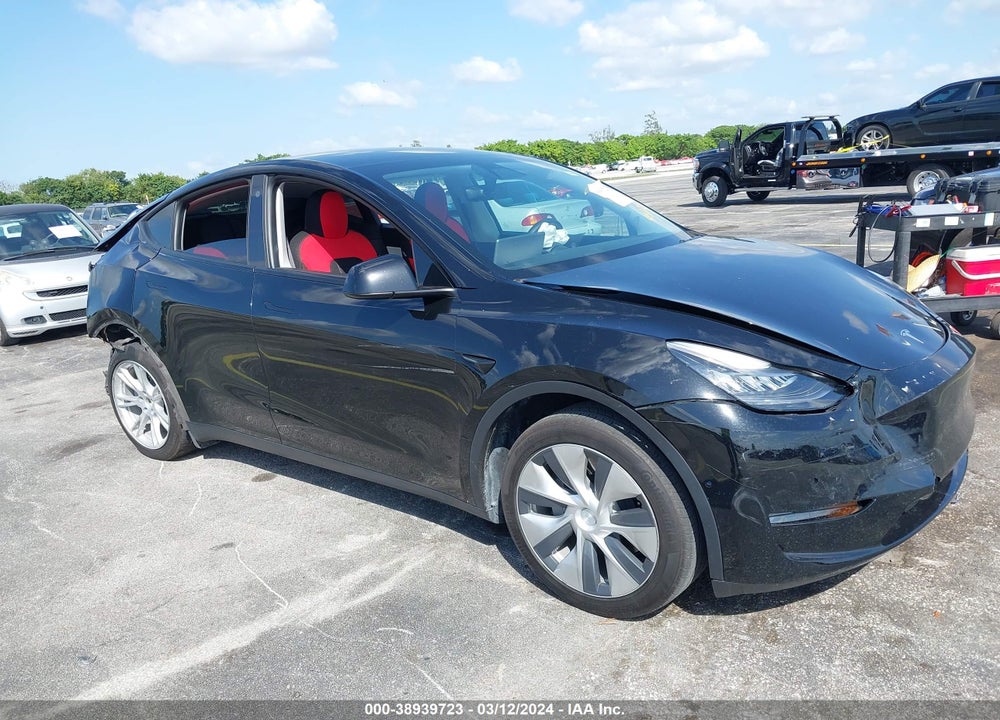 2021 TESLA MODEL Y STANDARD RANGE REAR-WHEEL DRIVE VIN: 5YJYGDED2MF103963