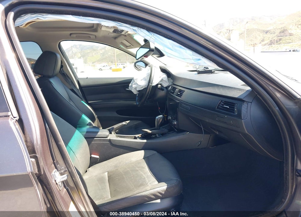 2008 BMW 328I VIN: WBAVA33568K053195