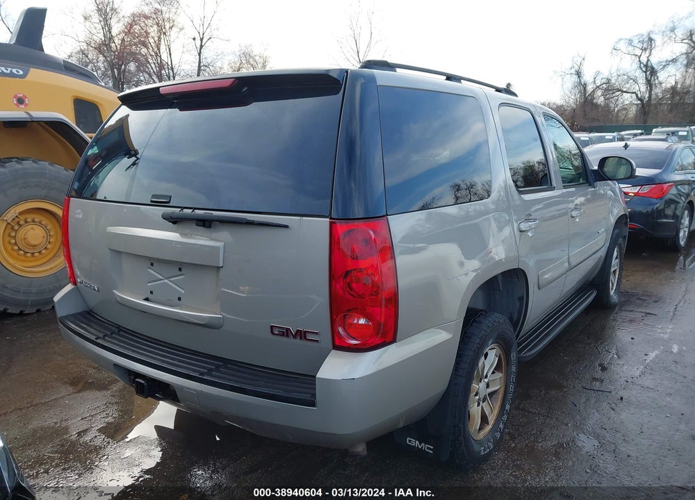 2007 GMC YUKON SLE VIN: 1GKFK13087J134642