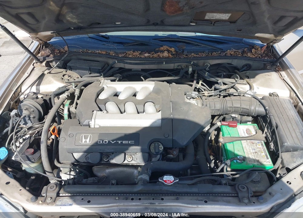 2001 HONDA ACCORD 3.0 EX VIN: 1HGCG16581A018809