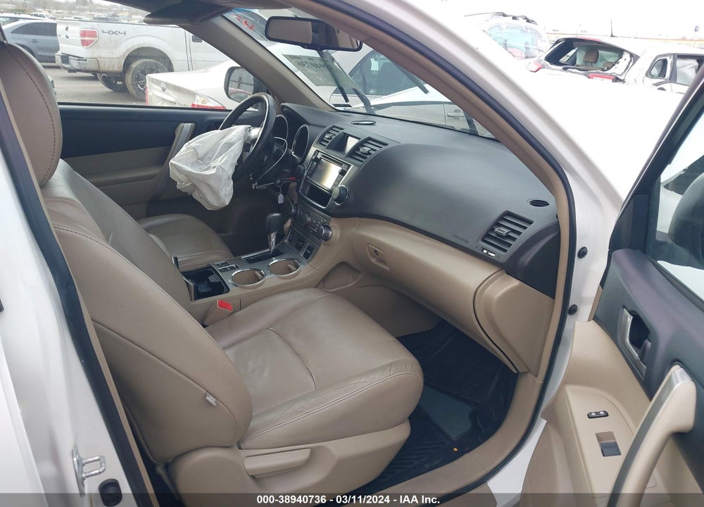 2013 TOYOTA HIGHLANDER SE V6 VIN: 5TDBK3EH5DS198693
