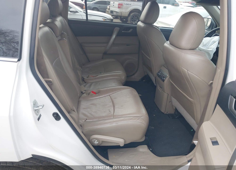 2013 TOYOTA HIGHLANDER SE V6 VIN: 5TDBK3EH5DS198693