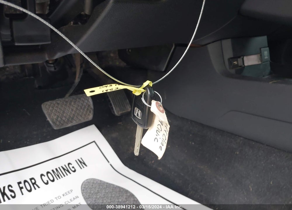 2019 HONDA CIVIC LX VIN: 19XFC2F63KE043184