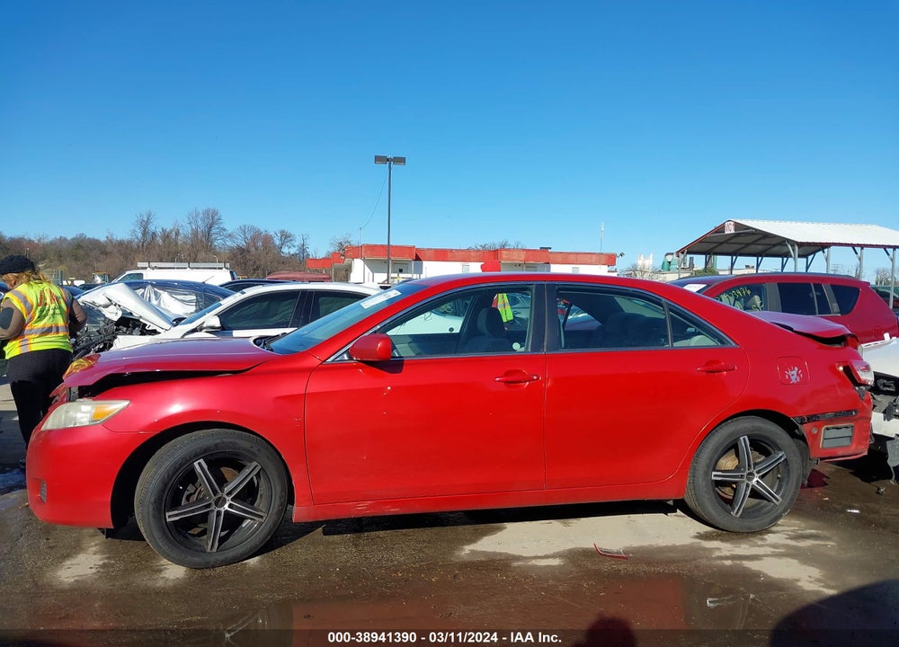 2011 TOYOTA CAMRY LE VIN: 4T1BF3EK6BU748083