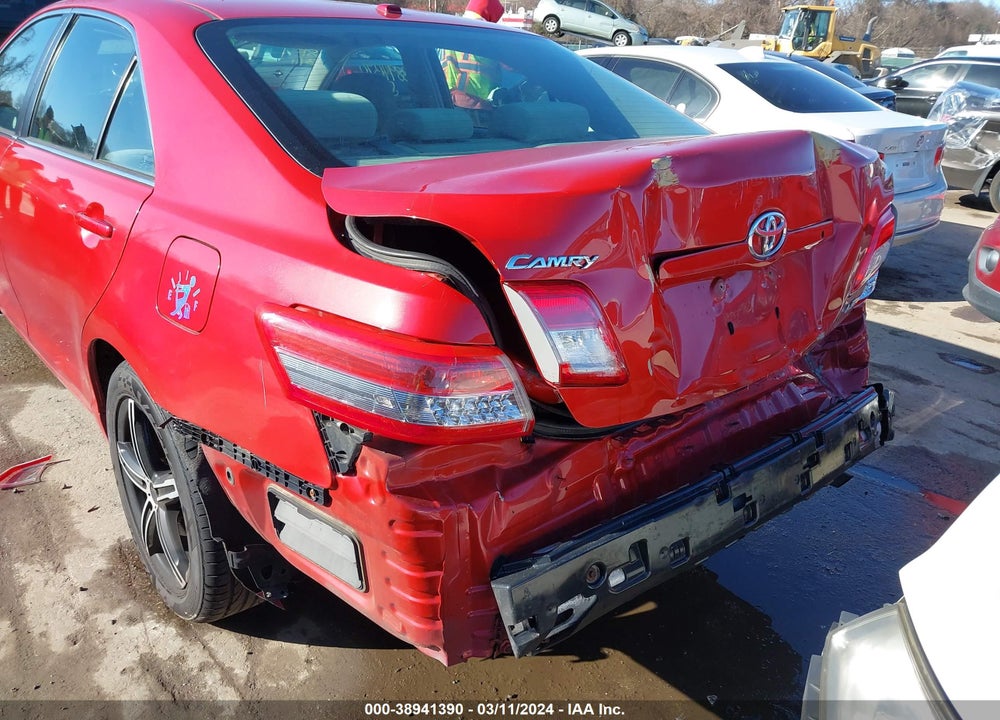2011 TOYOTA CAMRY LE VIN: 4T1BF3EK6BU748083