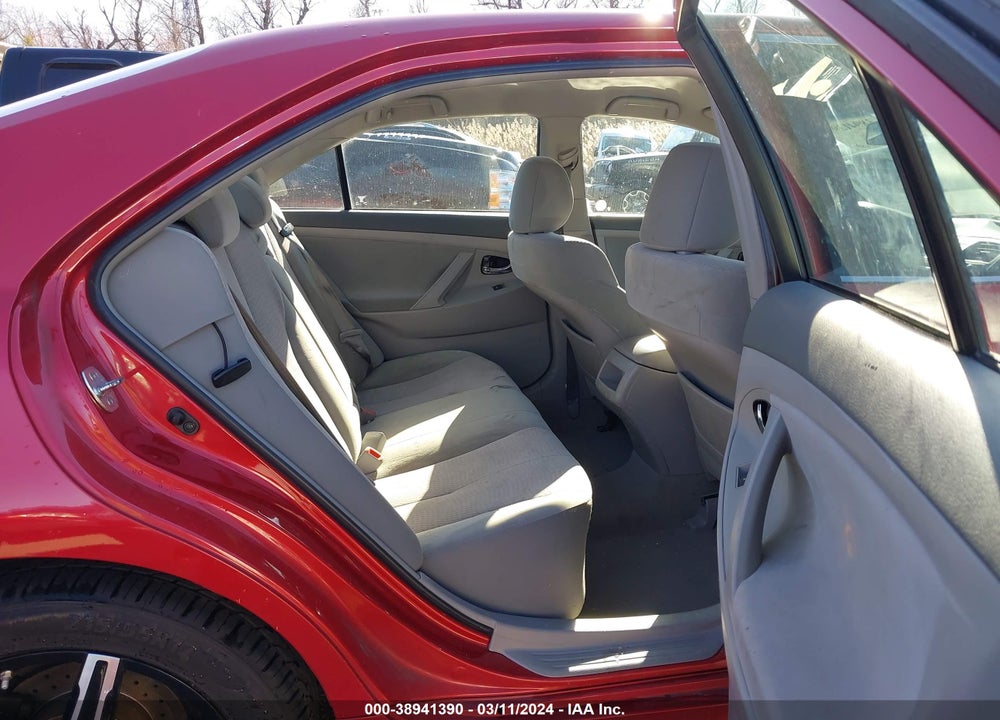 2011 TOYOTA CAMRY LE VIN: 4T1BF3EK6BU748083