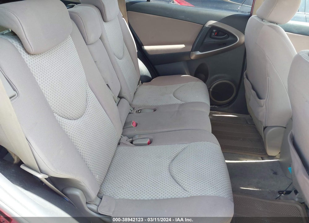 2007 TOYOTA RAV4 VIN: JTMBD33V475076100