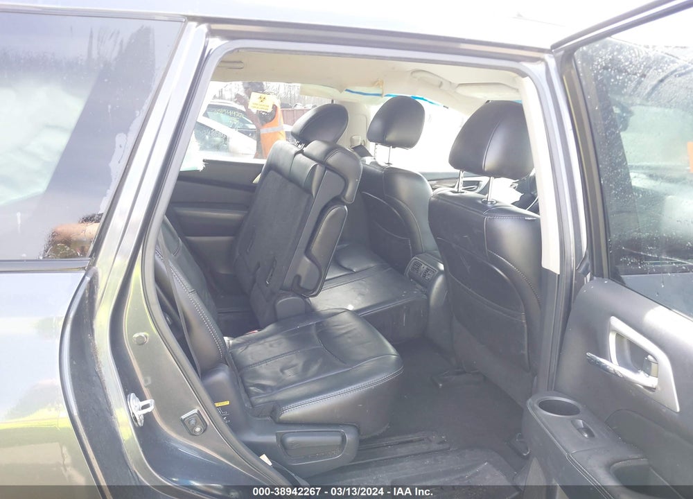2014 NISSAN PATHFINDER SL VIN: 5N1AR2MM1EC642375