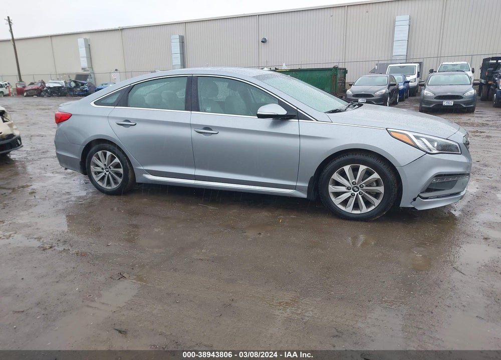 2015 HYUNDAI SONATA SPORT VIN: 5NPE34AF6FH097658