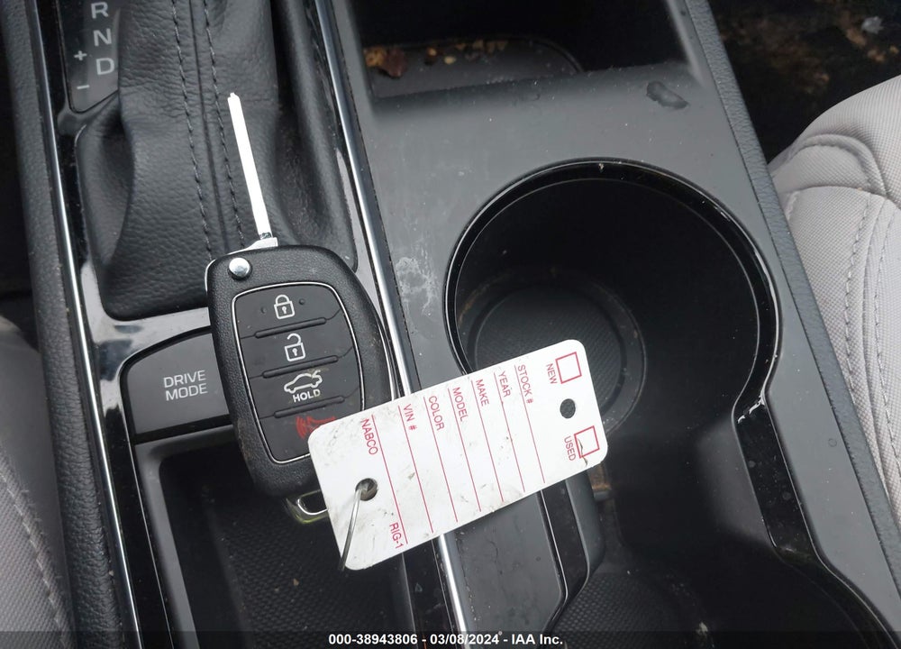 2015 HYUNDAI SONATA SPORT VIN: 5NPE34AF6FH097658