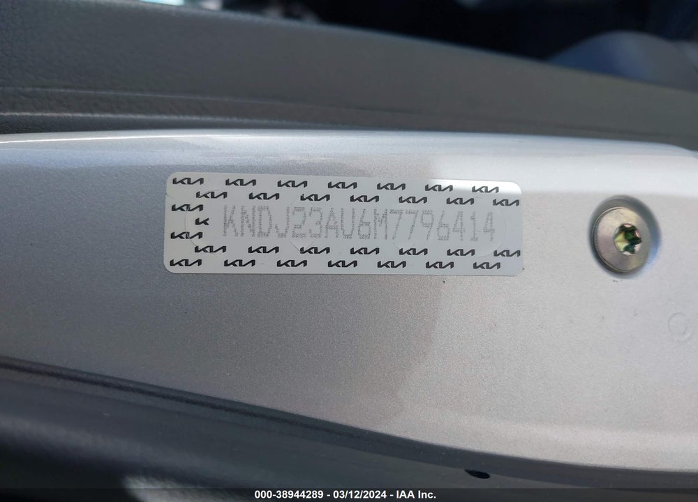 2021 KIA SOUL !/+/S VIN: KNDJ23AU6M7796414
