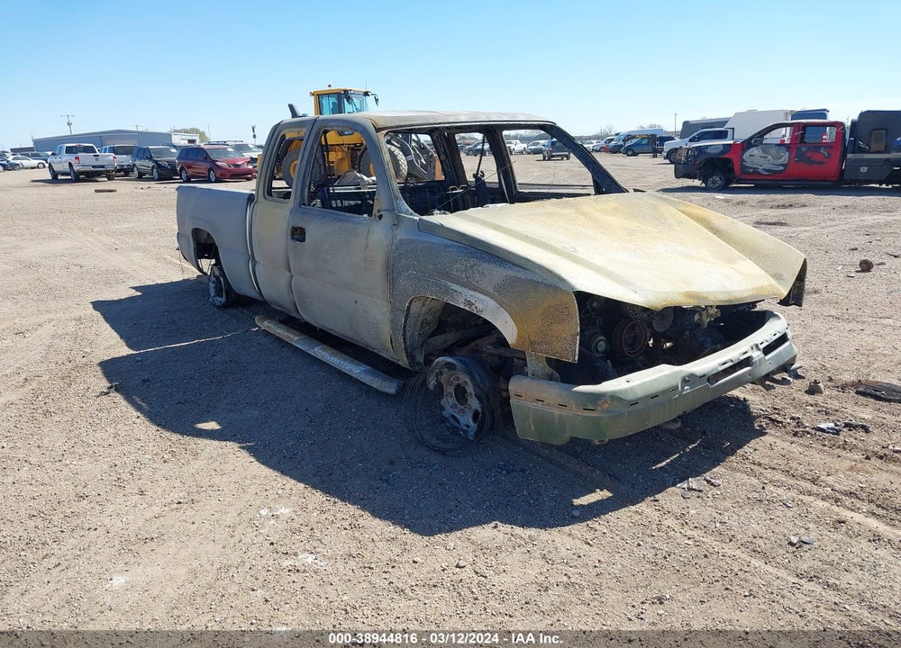 2004 CHEVROLET SILVERADO 2500HD LS VIN: 1GCHK29U54E274916