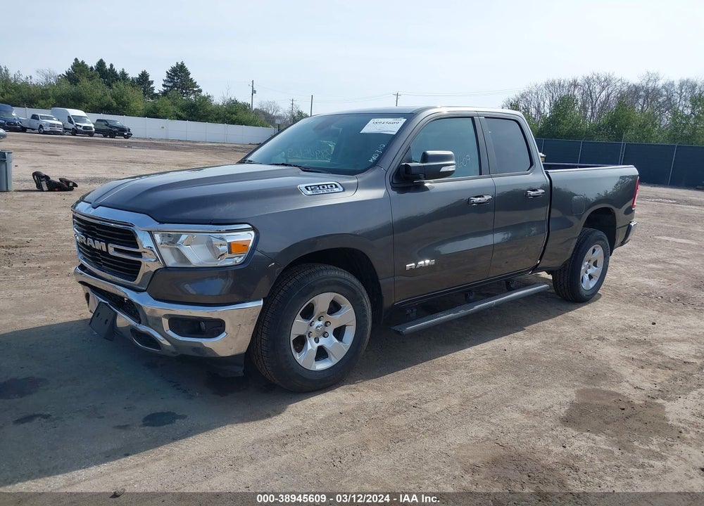 2020 RAM 1500 BIG HORN QUAD CAB 4X4 6'4 BOX VIN: 1C6SRFBT7LN268034