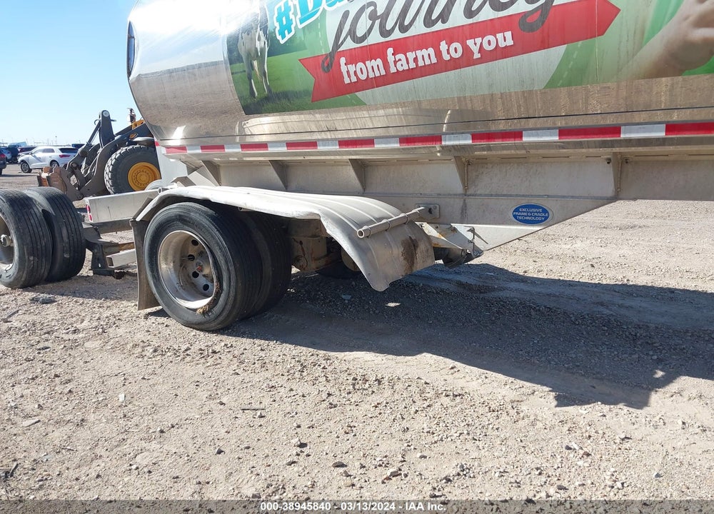 2021 WALKER STAINLESS EQUIP CO --- VIN: 5WSABB237MN267317