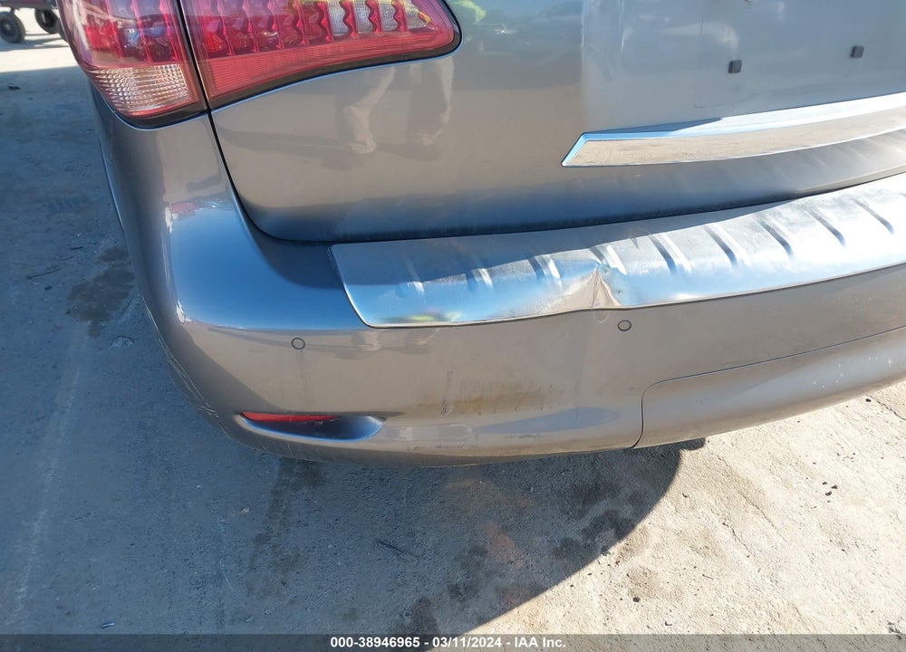 2015 INFINITI QX80 VIN: JN8AZ2NE2F9084700