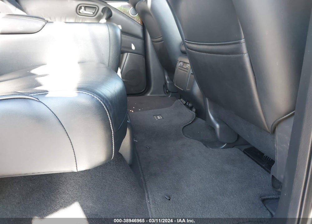 2015 INFINITI QX80 VIN: JN8AZ2NE2F9084700