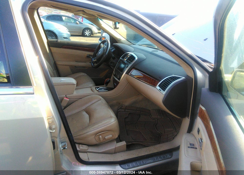2008 CADILLAC SRX V6 VIN: 1GYEE637180110998
