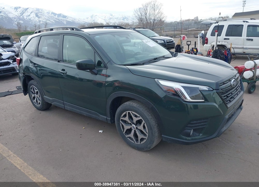 2022 SUBARU FORESTER PREMIUM VIN: JF2SKADC7NH481176