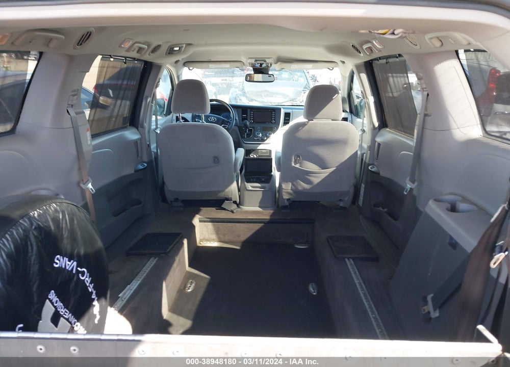 2020 TOYOTA SIENNA LE VIN: 5TDKZ3DC8LS072988