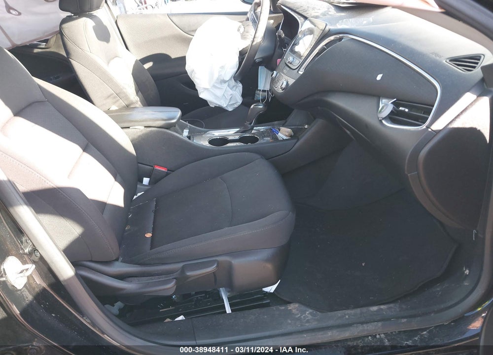 2019 CHEVROLET MALIBU LT VIN: 1G1ZD5ST8KF161639
