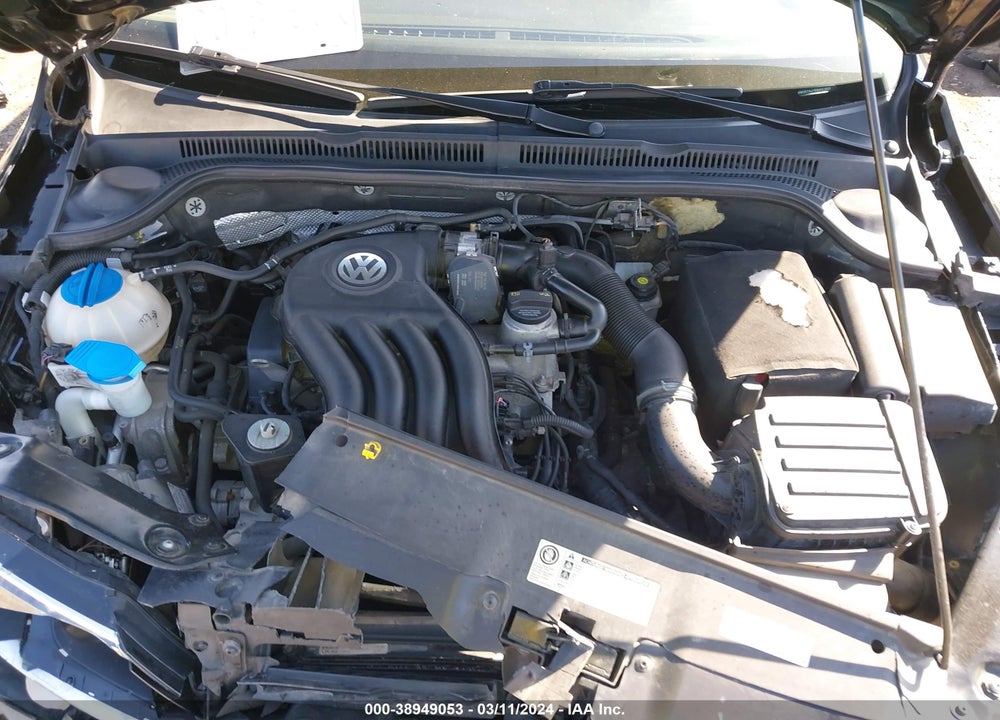 2014 VOLKSWAGEN JETTA 2.0L S VIN: 3VW2K7AJ1EM431869