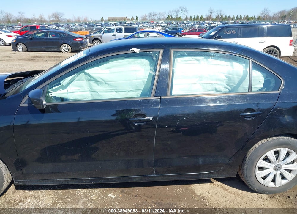 2014 VOLKSWAGEN JETTA 2.0L S VIN: 3VW2K7AJ1EM431869