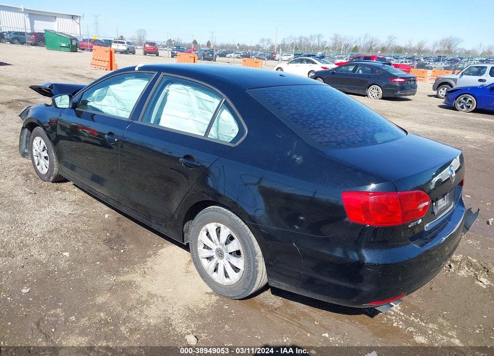 2014 VOLKSWAGEN JETTA 2.0L S VIN: 3VW2K7AJ1EM431869