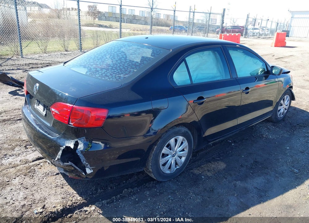 2014 VOLKSWAGEN JETTA 2.0L S VIN: 3VW2K7AJ1EM431869