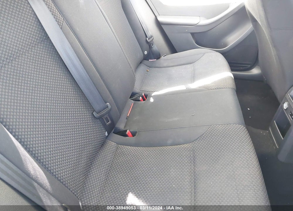 2014 VOLKSWAGEN JETTA 2.0L S VIN: 3VW2K7AJ1EM431869