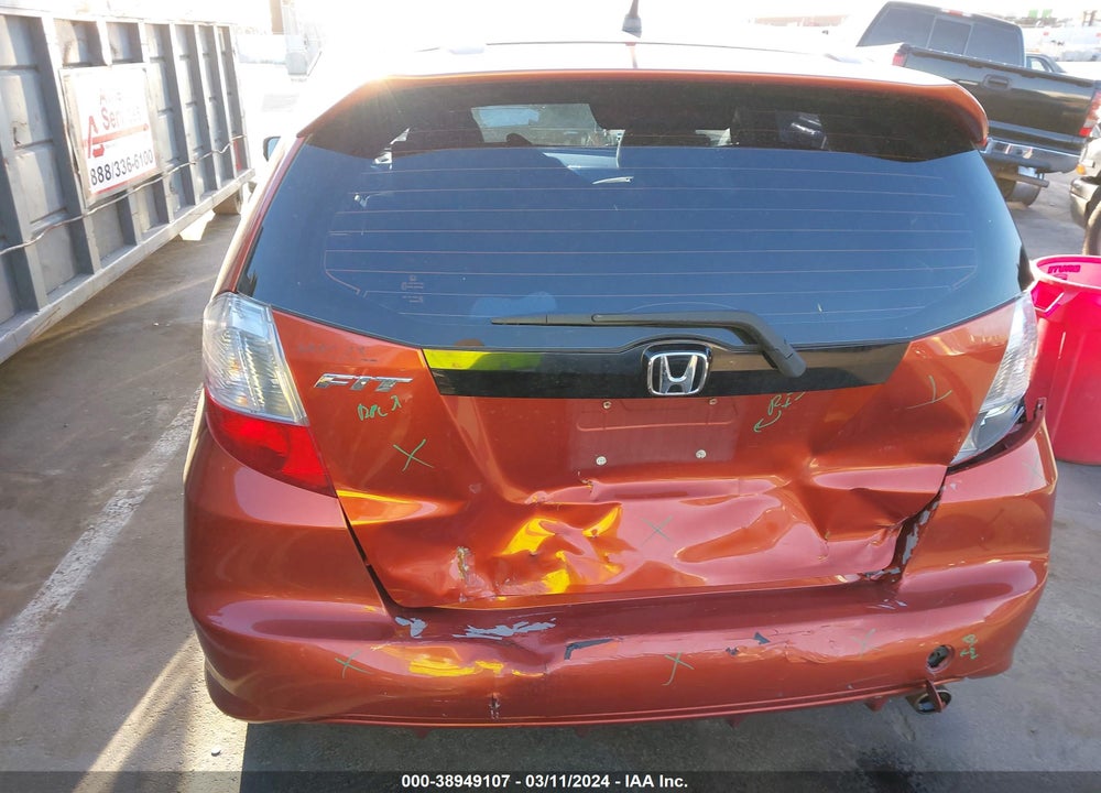 2012 HONDA FIT SPORT VIN: JHMGE8H57CC012968