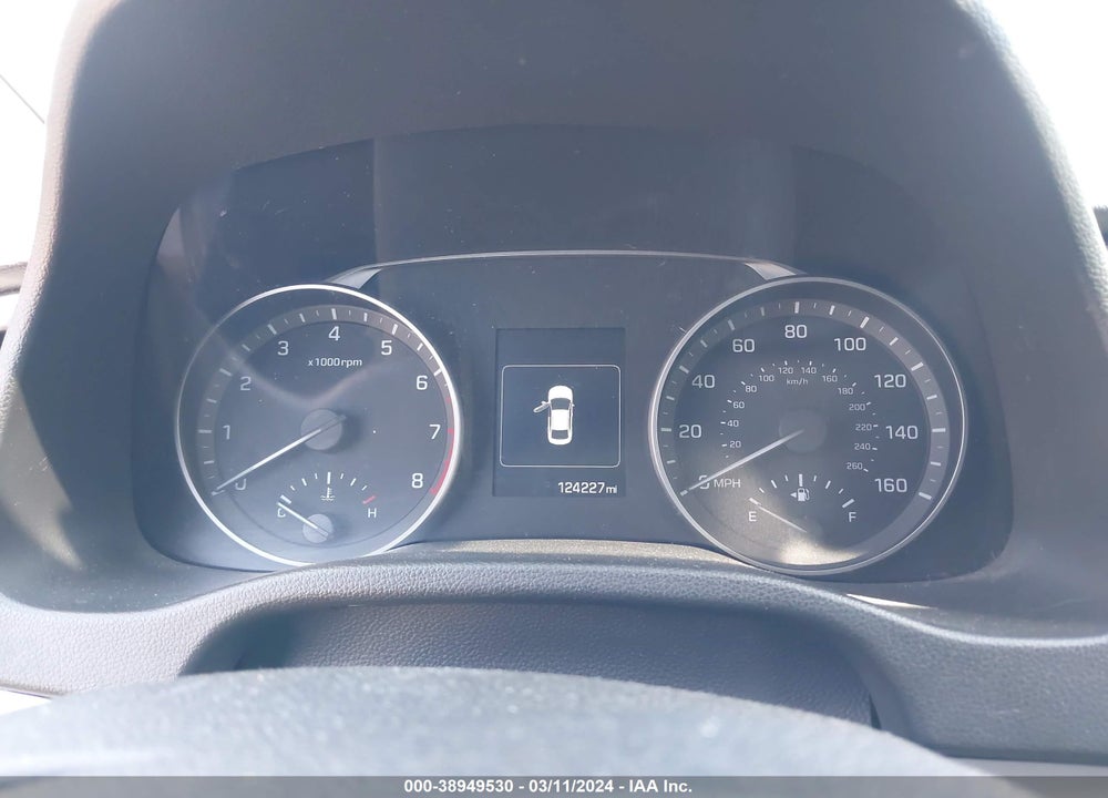 2018 HYUNDAI ELANTRA SEL VIN: KMHD84LF5JU702872