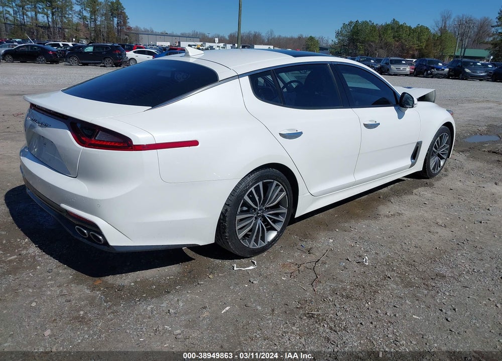 2018 KIA STINGER VIN: KNAE25LA1J6033425