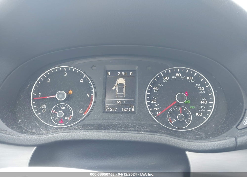 2015 VOLKSWAGEN PASSAT 2.0L TDI SE VIN: 1VWBV7A38FC015667