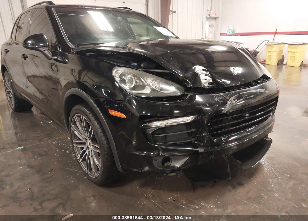 2016 PORSCHE CAYENNE VIN: WP1AA2A29GLA10708