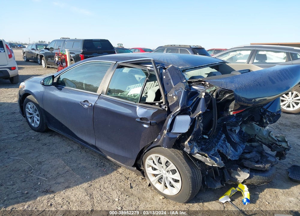 2017 TOYOTA CAMRY LE VIN: 4T1BF1FK5HU686252