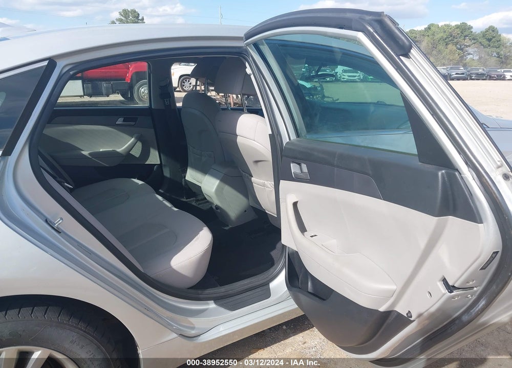 2017 HYUNDAI SONATA VIN: 5NPE24AF4HH568874