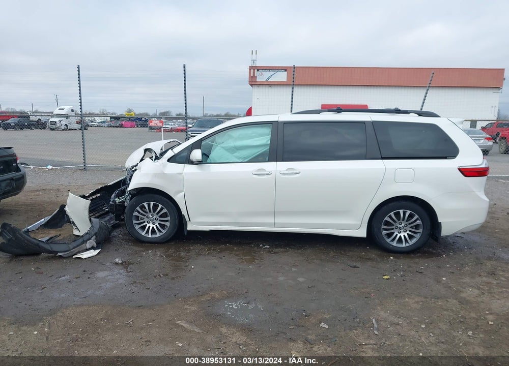 2020 TOYOTA SIENNA XLE VIN: 5TDYZ3DCXLS045074