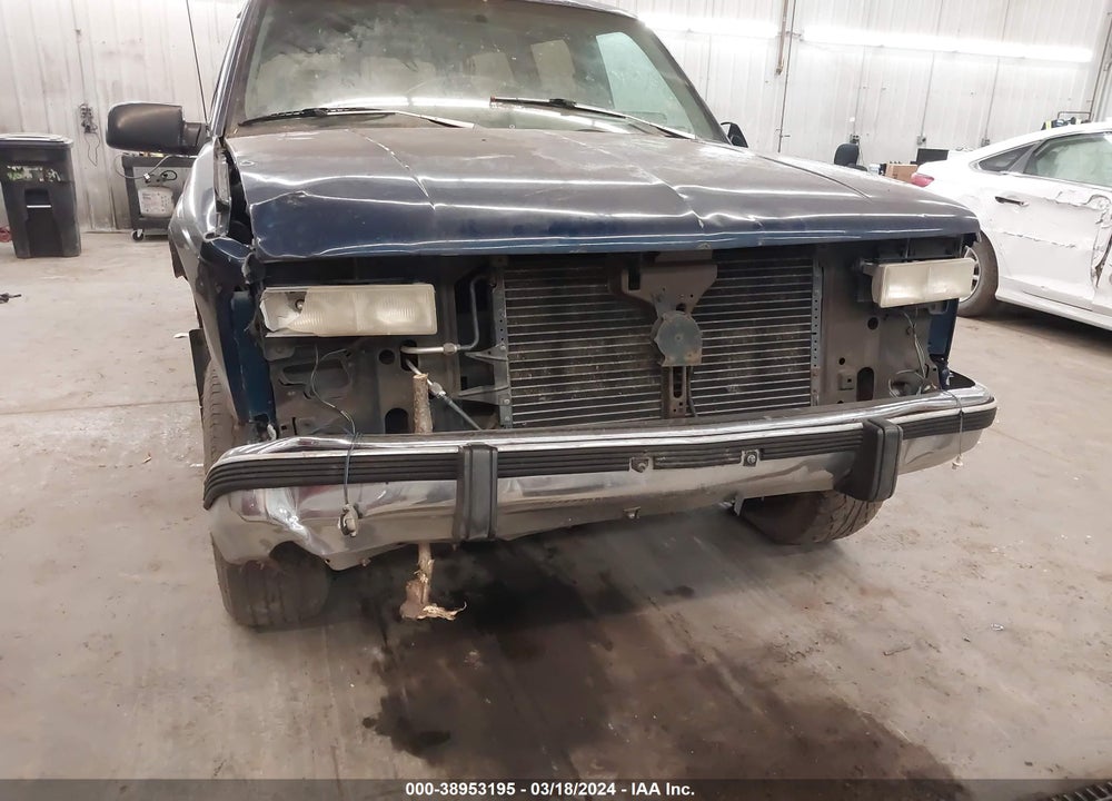 1993 CHEVROLET SUBURBAN K1500 VIN: 1GNFK16K3PJ375167