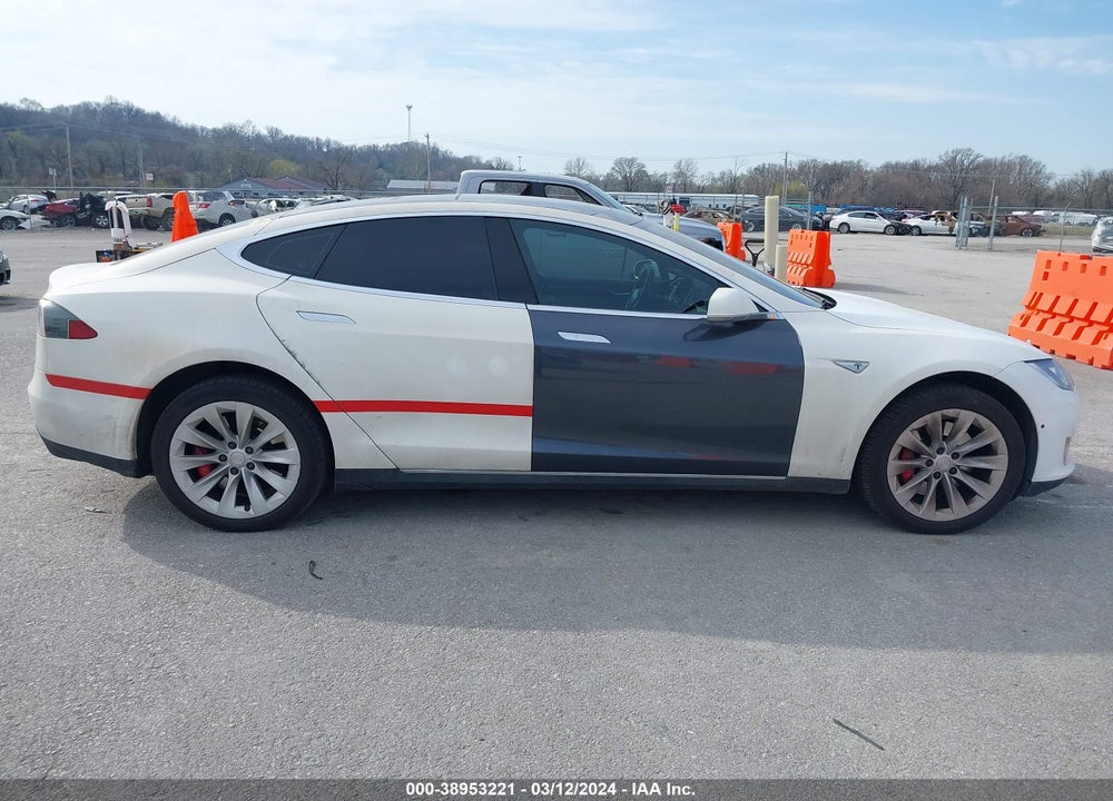 2015 TESLA MODEL S 85D/P85D VIN: 5YJSA1H48FF084775
