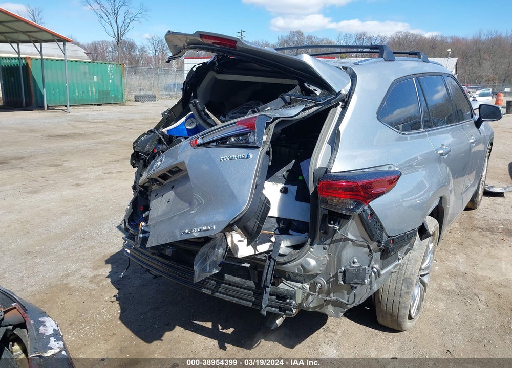 2023 TOYOTA HIGHLANDER HYBRID PLATINUM VIN: 5TDEBRCH7PS112114
