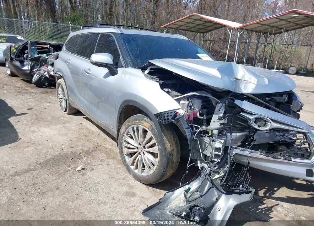 2023 TOYOTA HIGHLANDER HYBRID PLATINUM VIN: 5TDEBRCH7PS112114