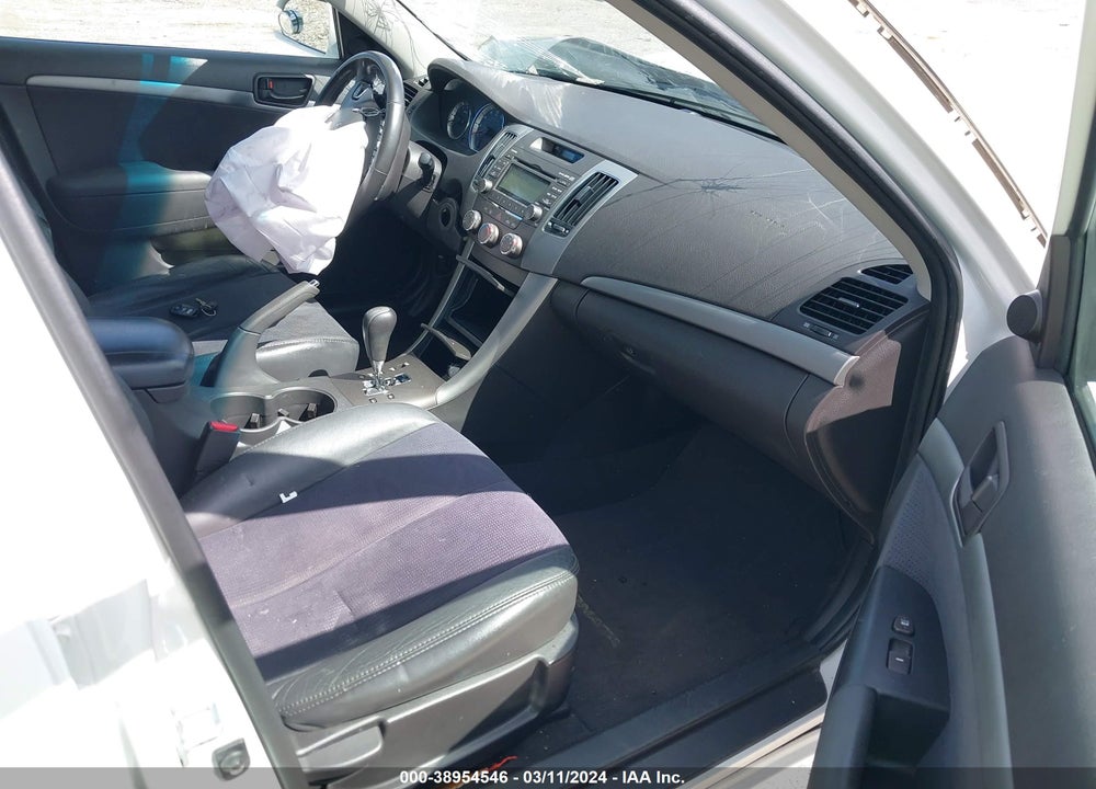 2009 HYUNDAI SONATA SE VIN: 5NPEU46C99H490053
