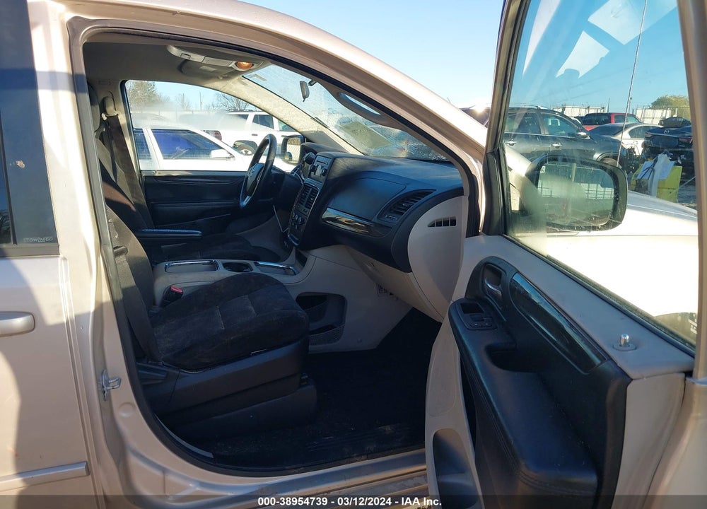 2014 DODGE GRAND CARAVAN SXT VIN: 2C4RDGCG7ER244190