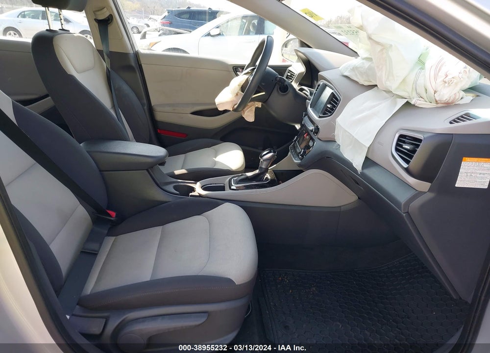 2017 HYUNDAI IONIQ HYBRID BLUE VIN: KMHC65LC2HU057492