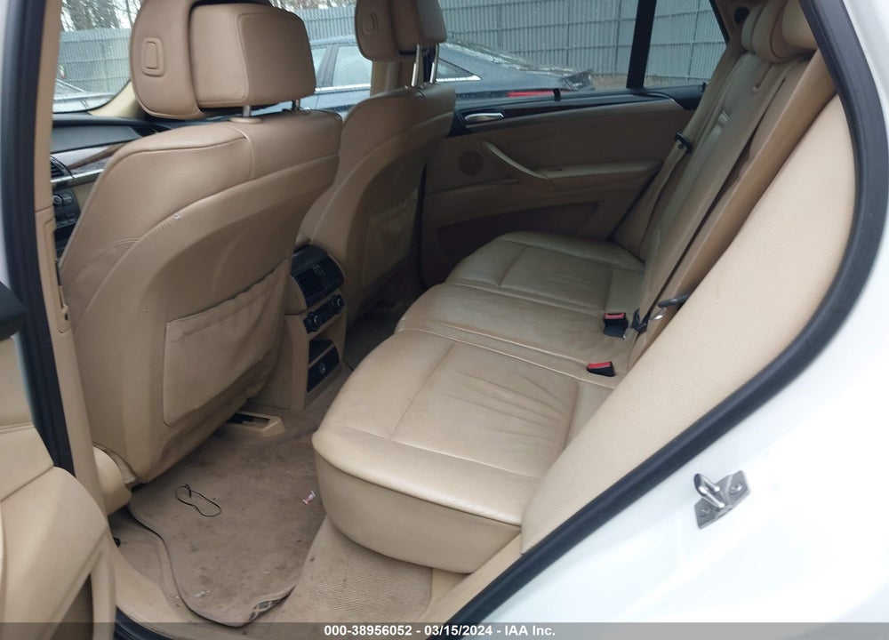 2011 BMW X5 VIN: 5UXZV4C56BL401009