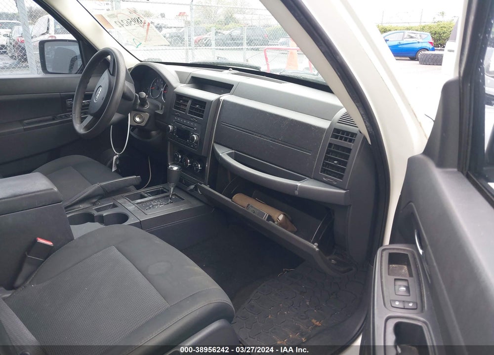 2009 JEEP LIBERTY SPORT VIN: 1J8GP28K99W552059