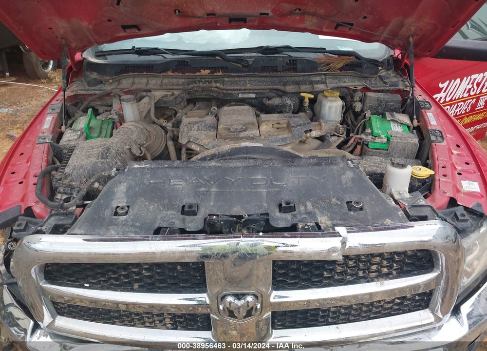 2018 RAM 5500 CHASSIS TRADESMAN/SLT VIN: 3C7WRNDL1JG371735